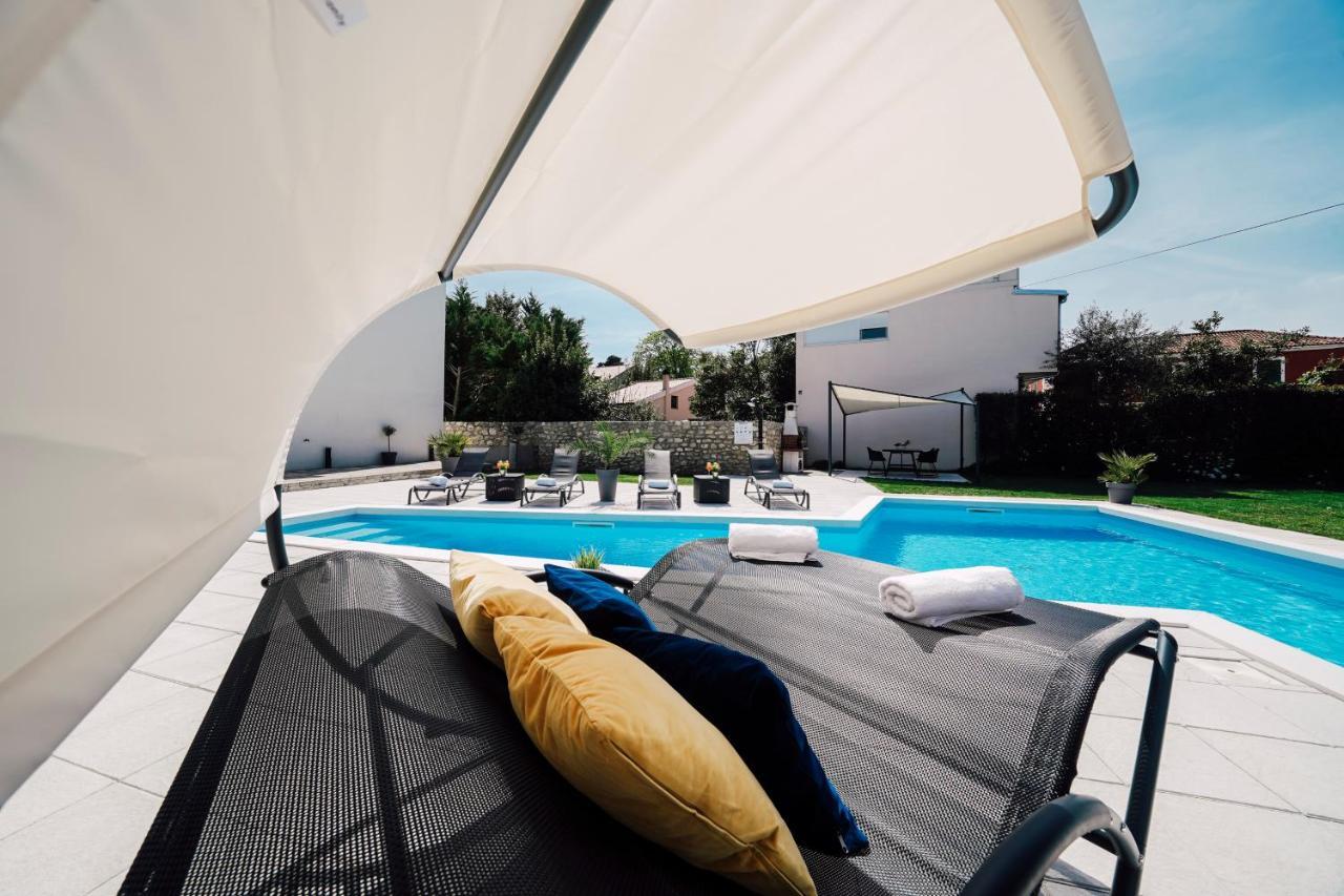 Bellamare Apartment