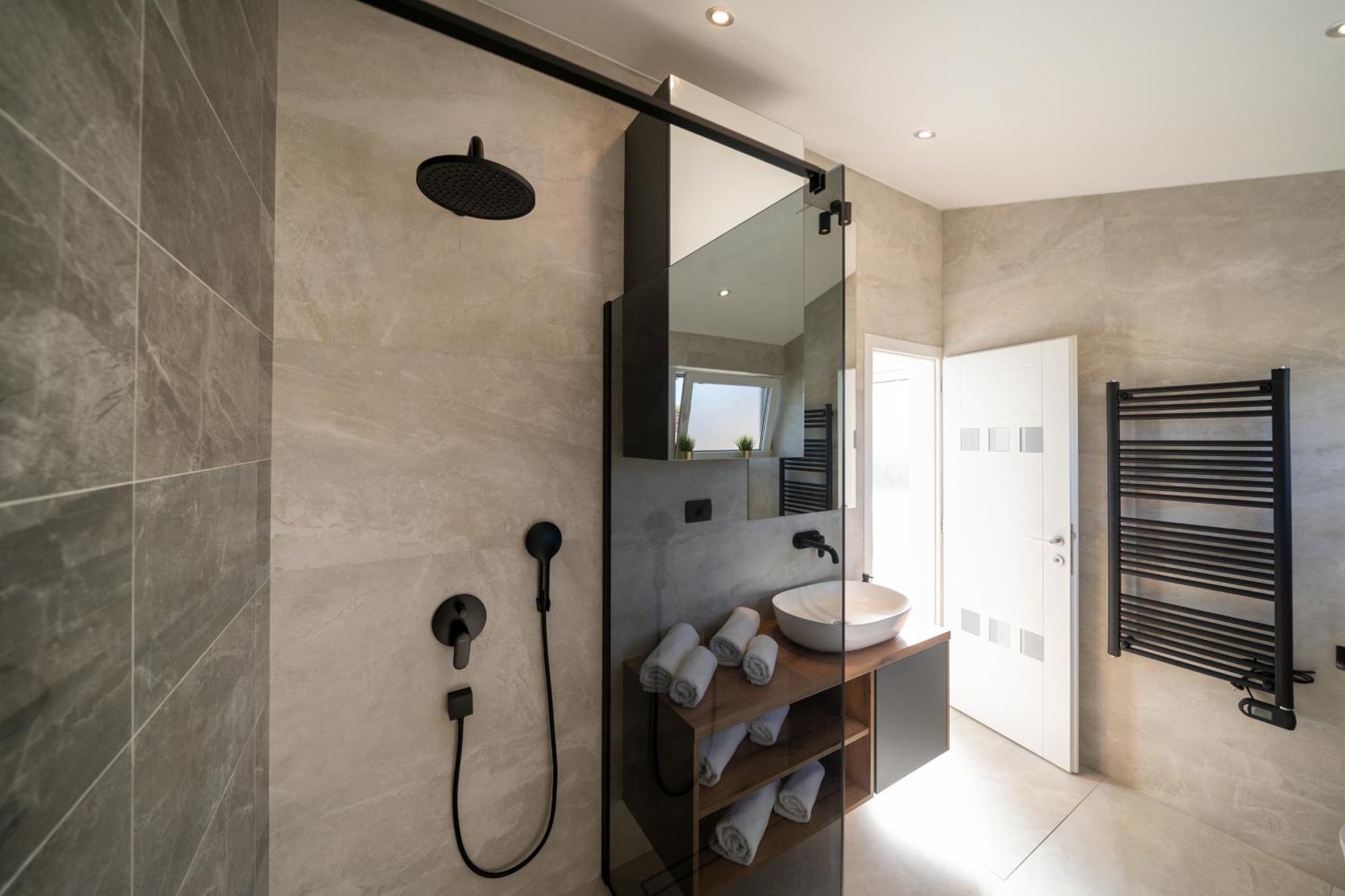 Bellamare Apartment *